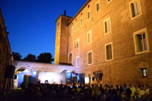 Cabaret nel Fossato